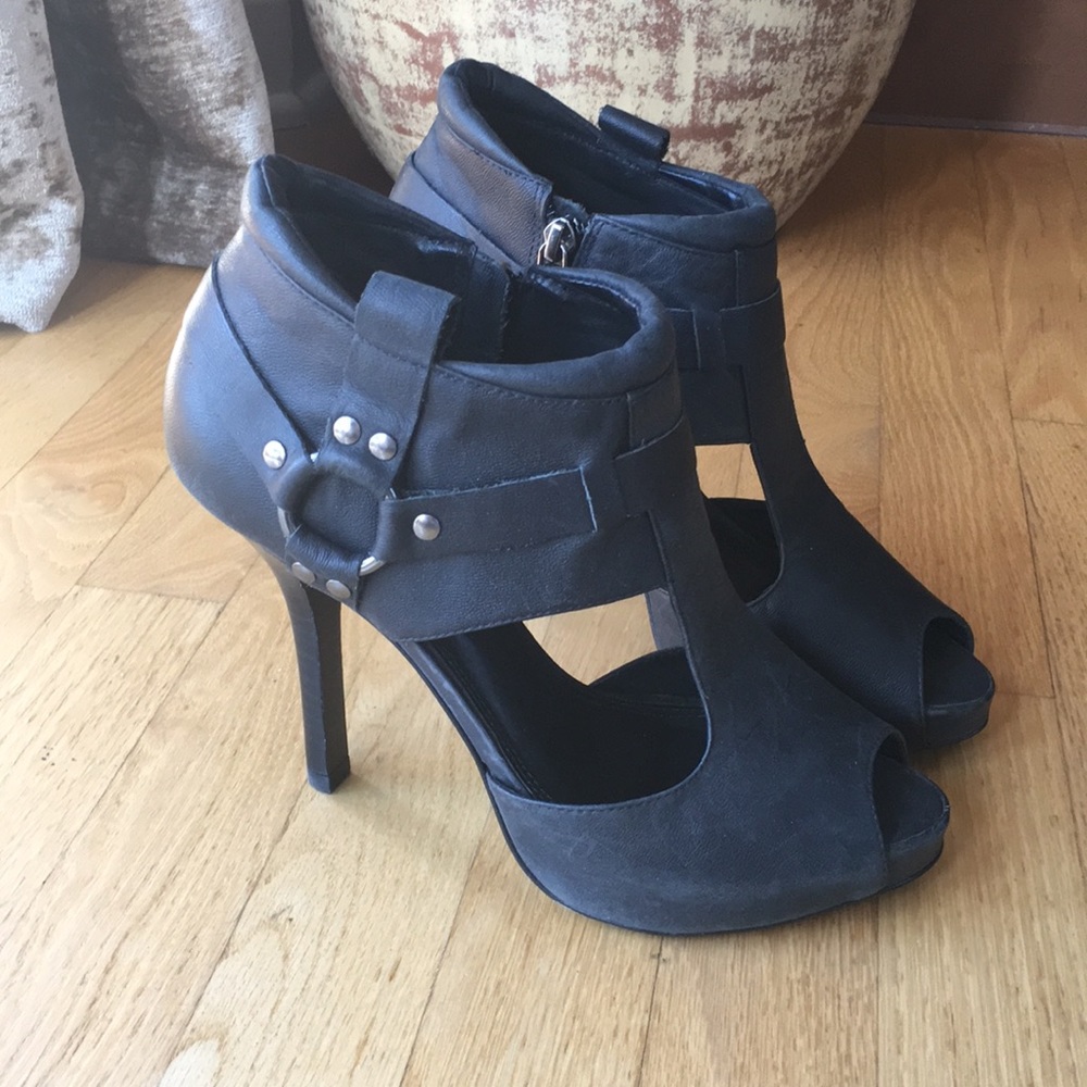 Pour la Victoire size 8.5